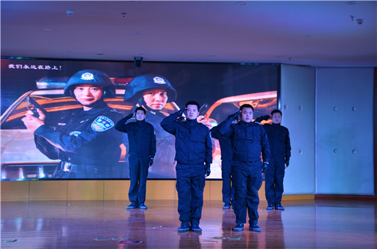 5法警风采_副本1.jpg