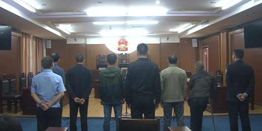 公开开庭1.jpg